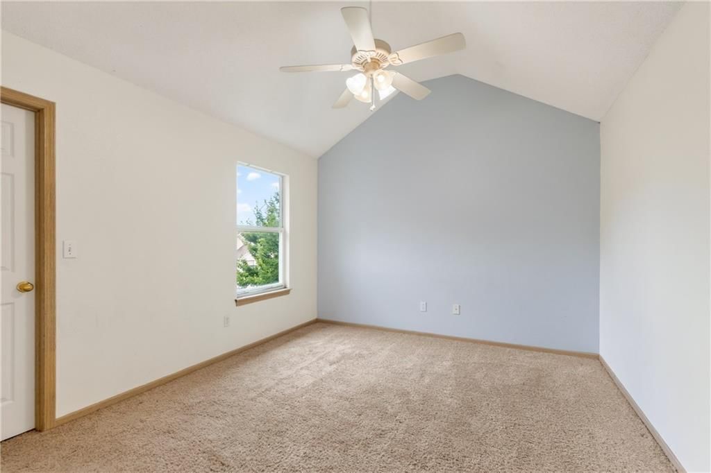 15521 E 48th Street — photo 11