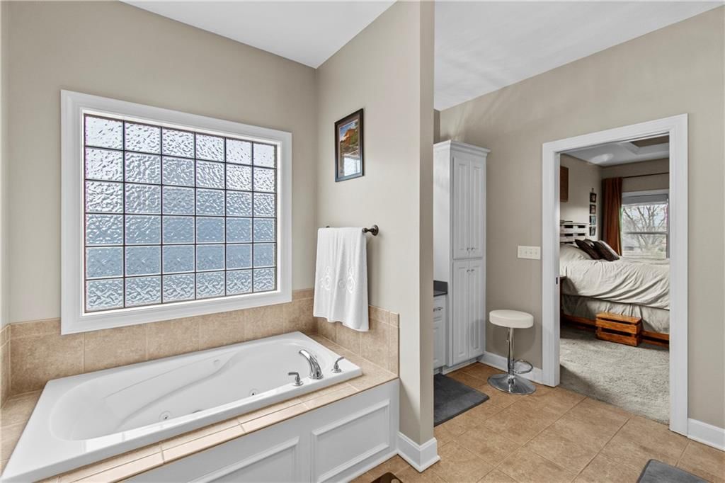 8119 NW Venita Street — photo 27