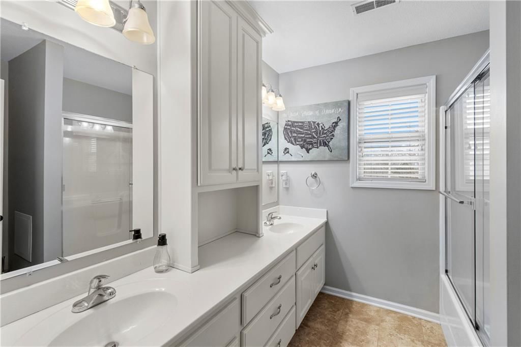 8119 NW Venita Street — photo 32