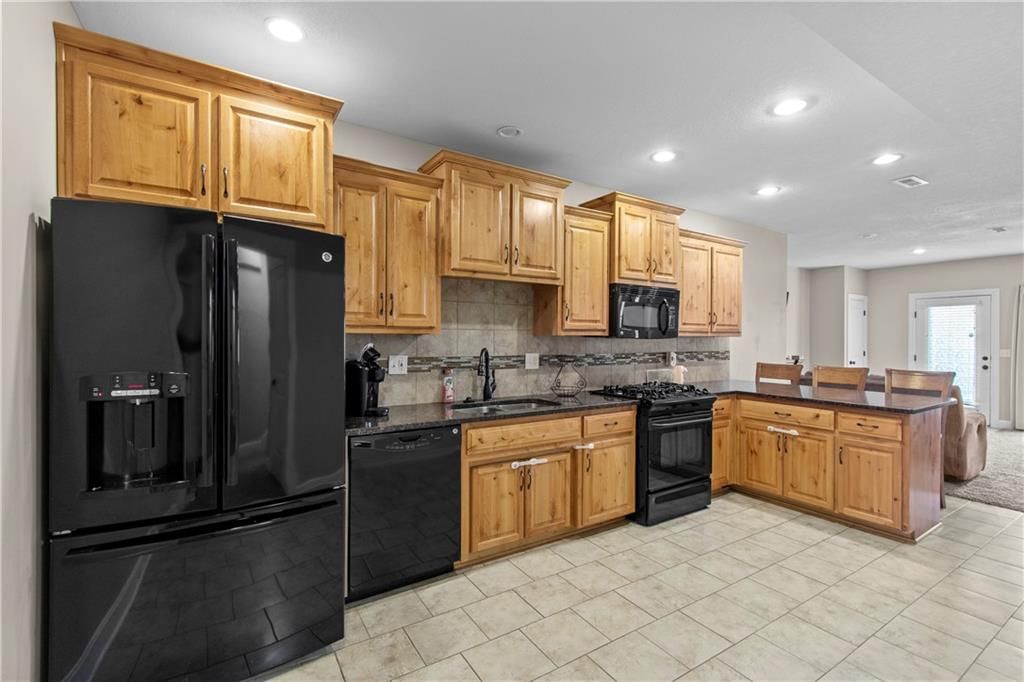 8119 NW Venita Street — photo 38