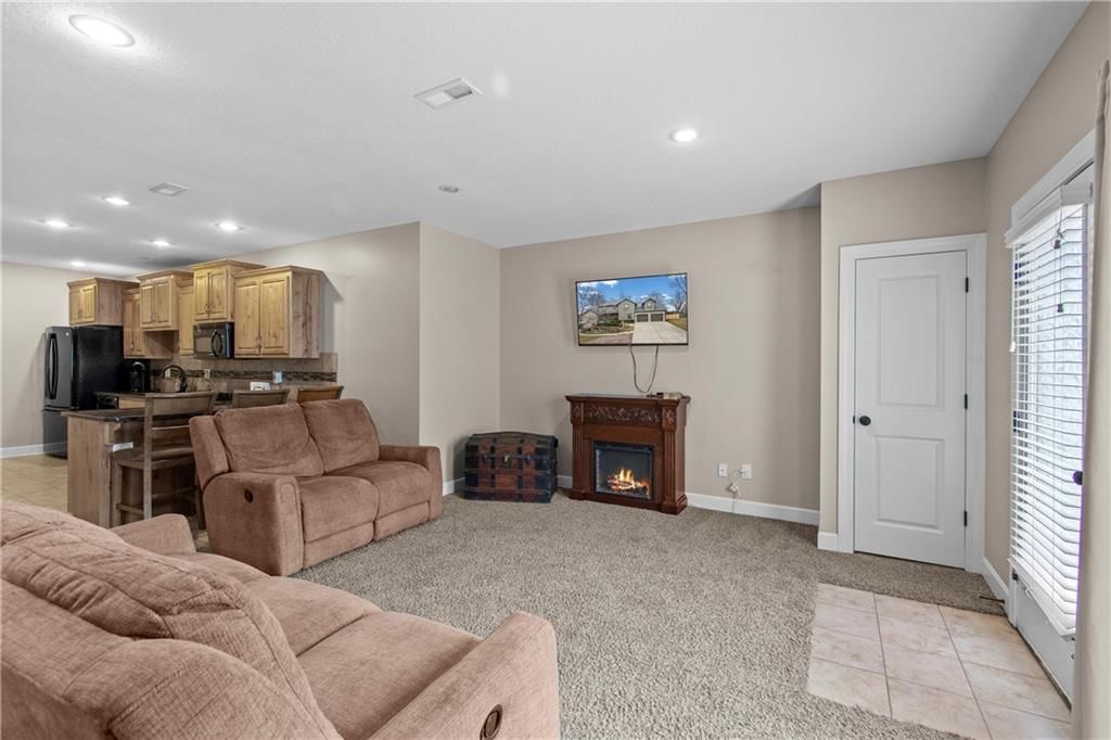 8119 NW Venita Street — photo 40