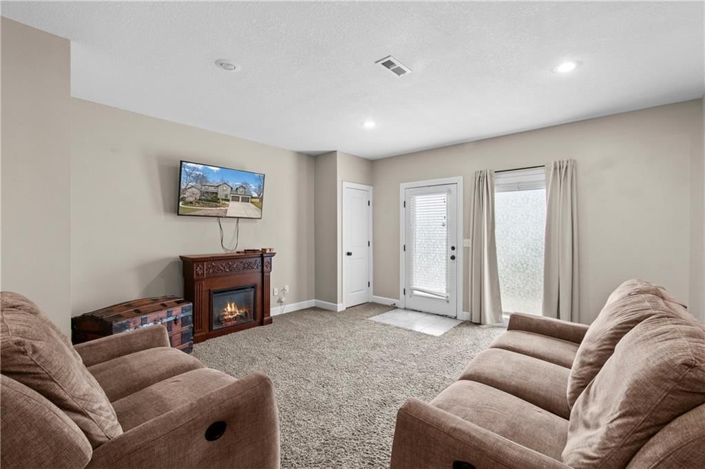 8119 NW Venita Street — photo 41