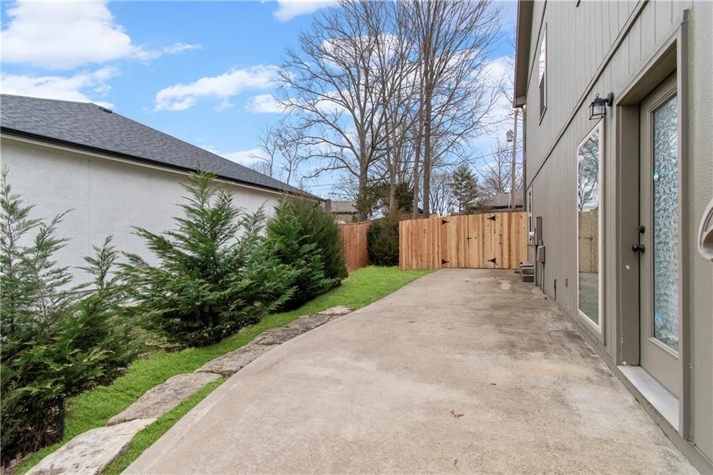 8119 NW Venita Street — photo 43