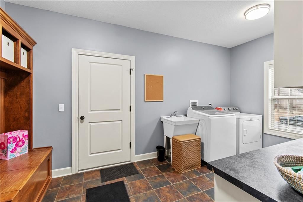 8119 NW Venita Street — photo 50