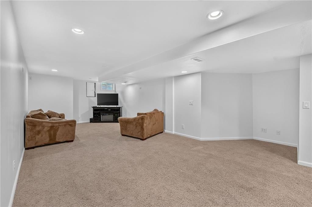 13878 S Kaw Street — photo 37