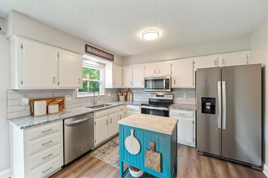8412 NW Atkins Court — photo 7