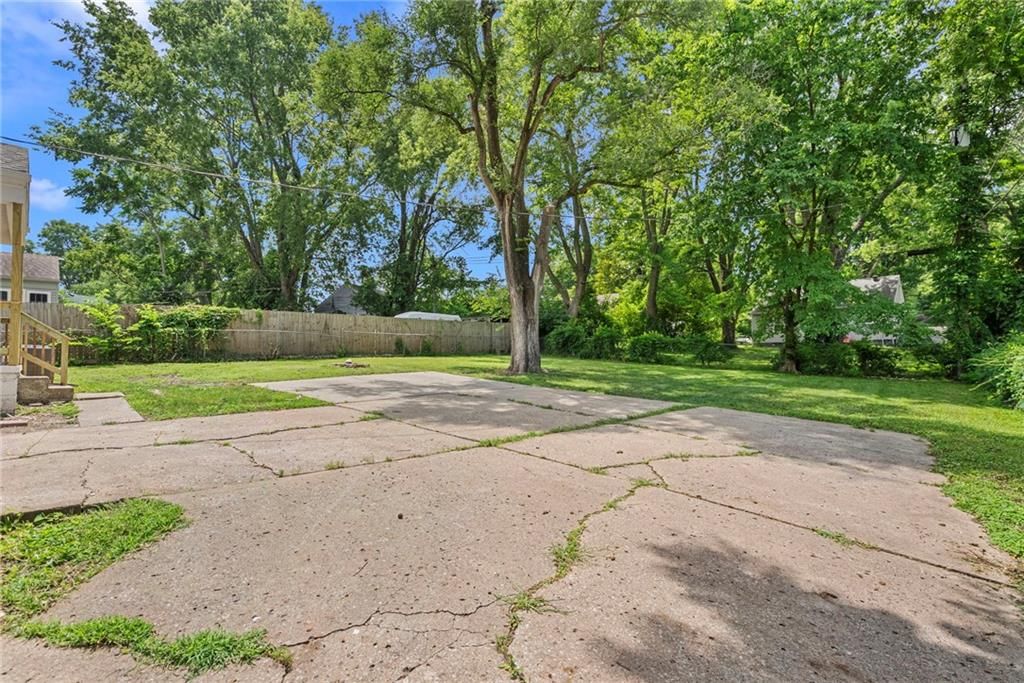 6804 Raytown Road — photo 4