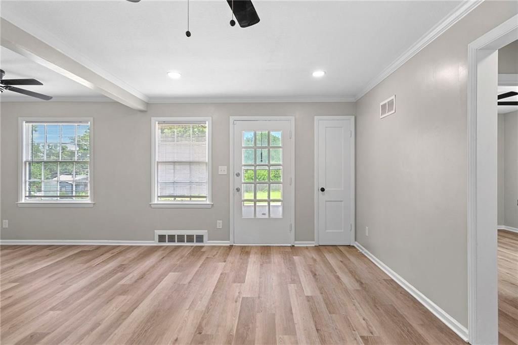 6804 Raytown Road — photo 5