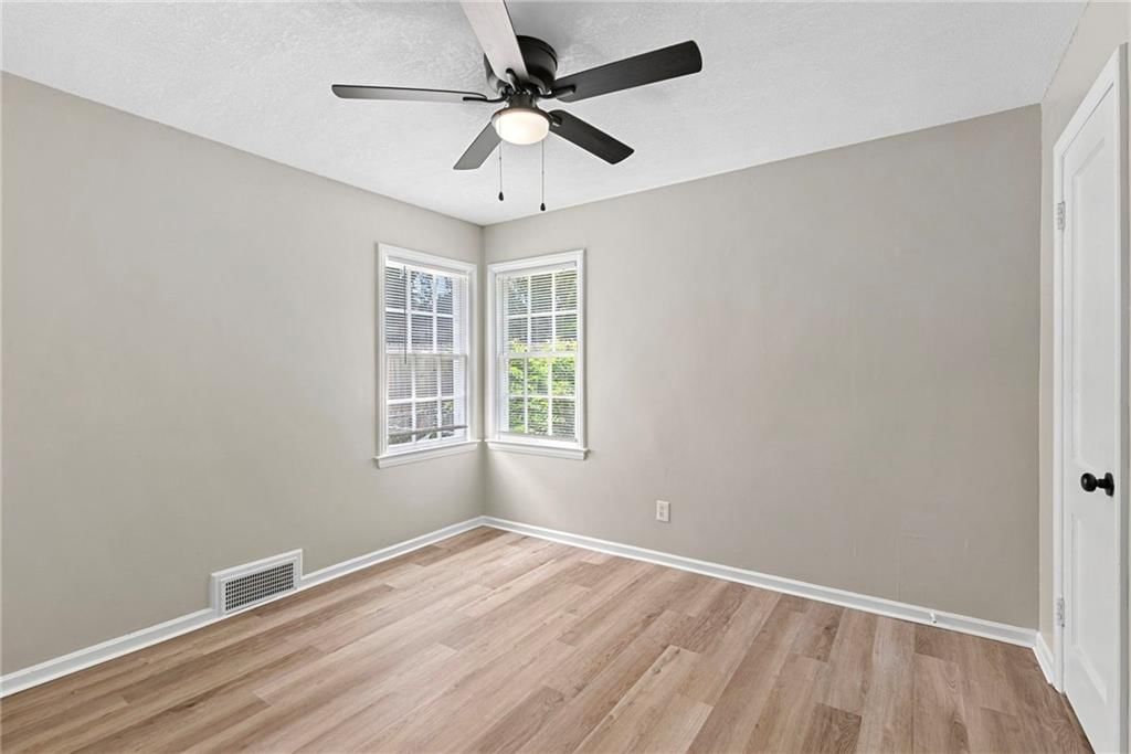 6804 Raytown Road — photo 18