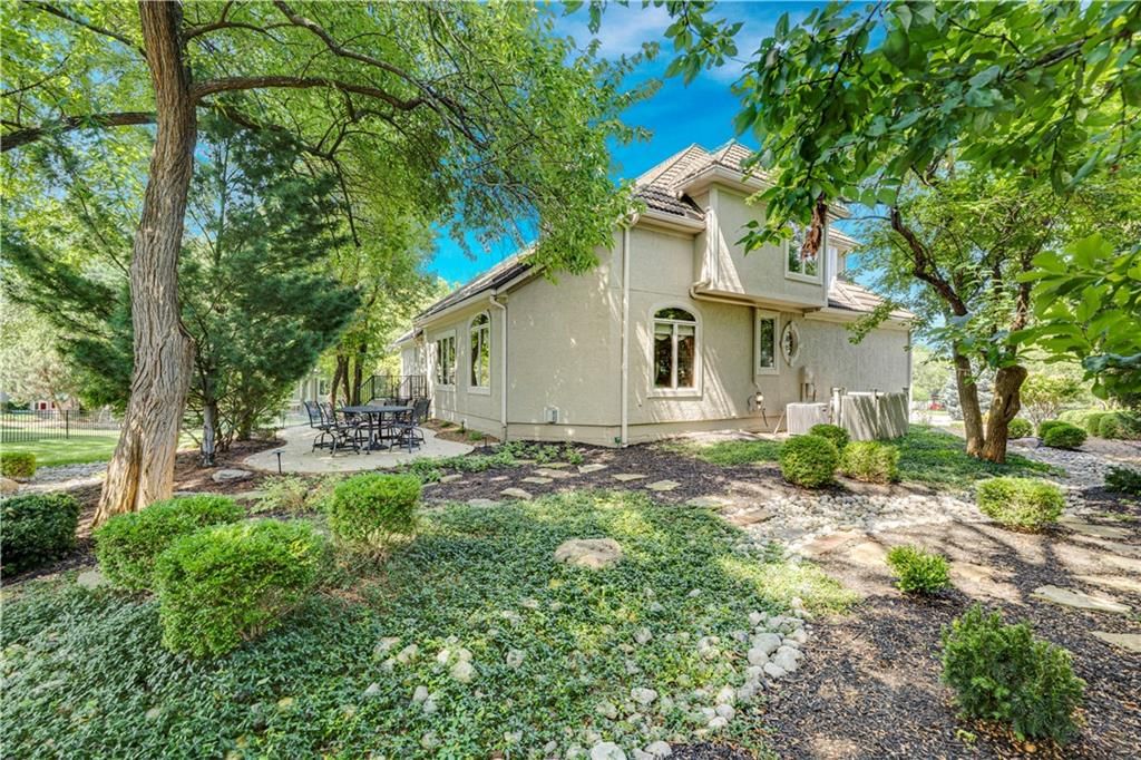 10853 S Cedar Niles Circle — photo 56