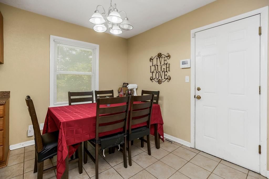 5902 Fairlane Drive — photo 4