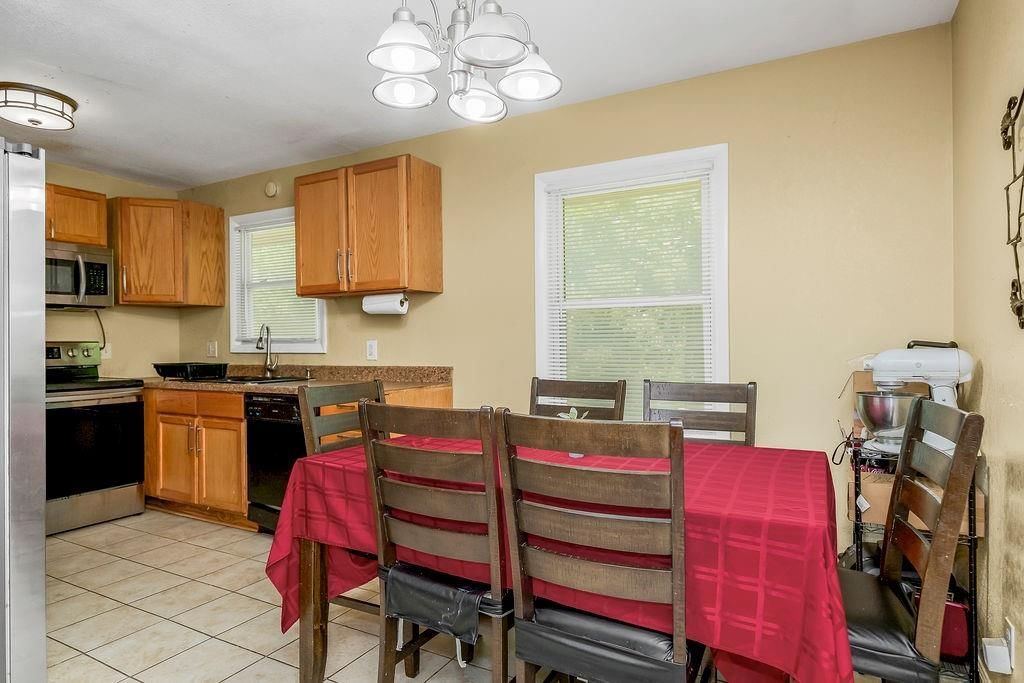 5902 Fairlane Drive — photo 5