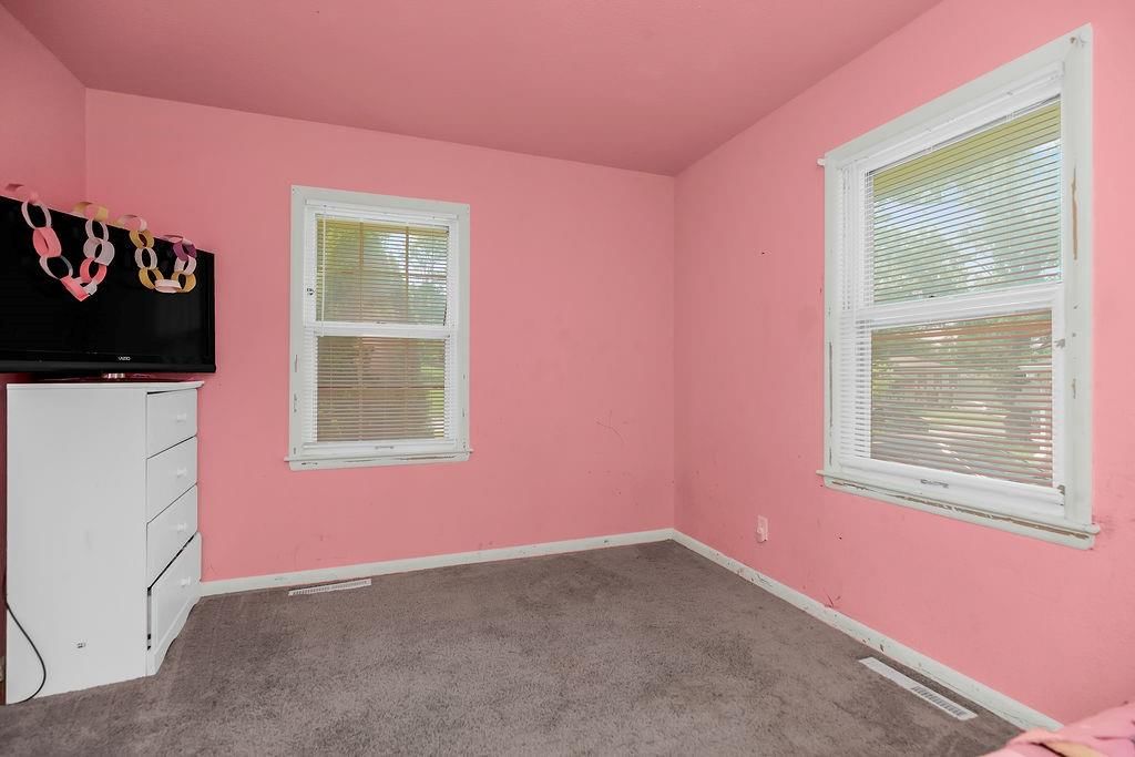 5902 Fairlane Drive — photo 11