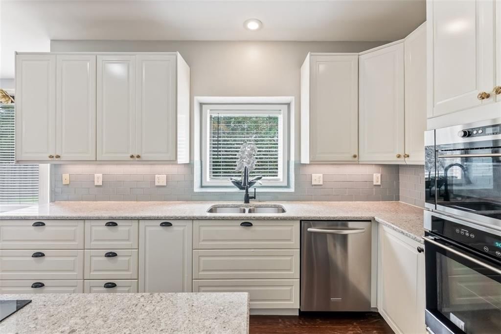 2617 W Whitney Street — photo 12