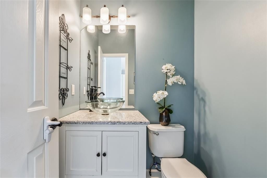 2617 W Whitney Street — photo 15