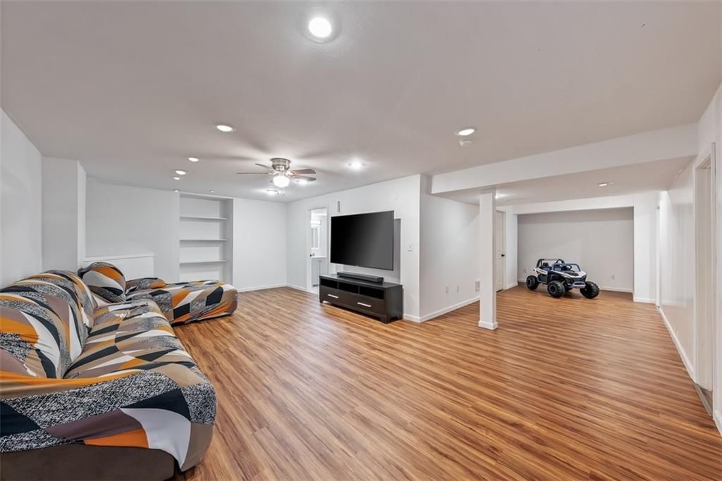 2617 W Whitney Street — photo 26