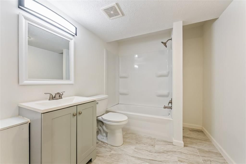 2617 W Whitney Street — photo 30