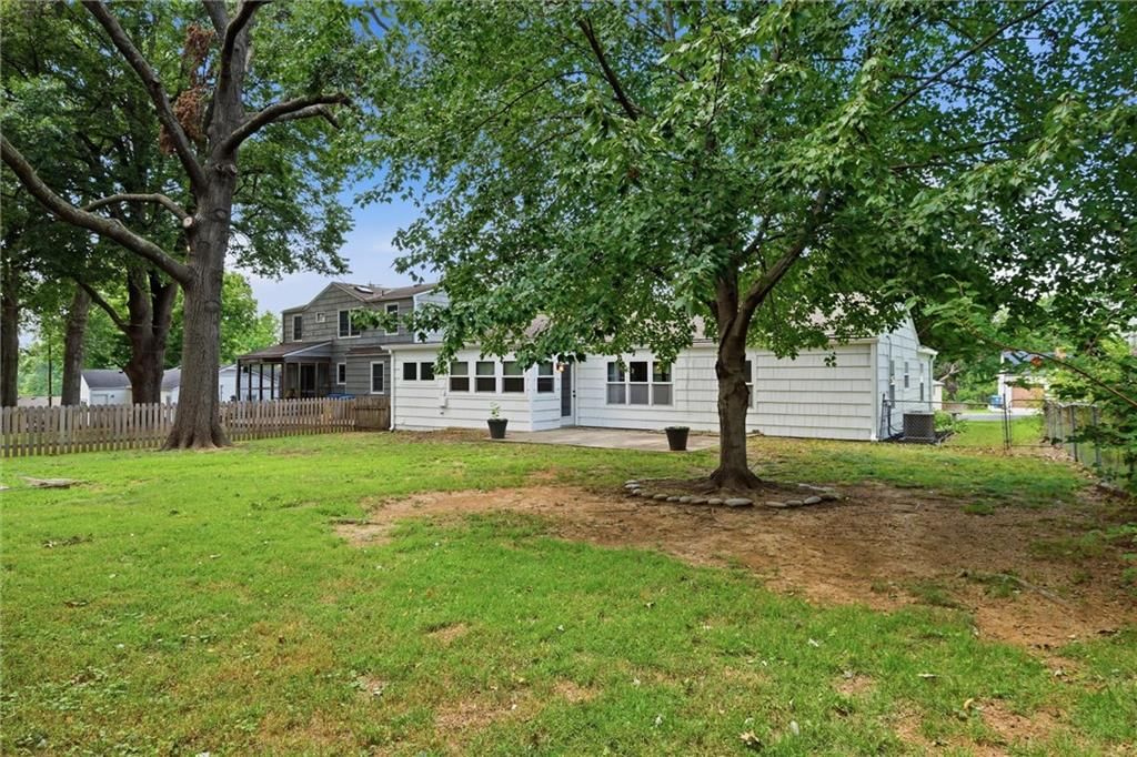 7420 CHEROKEE Drive — photo 33