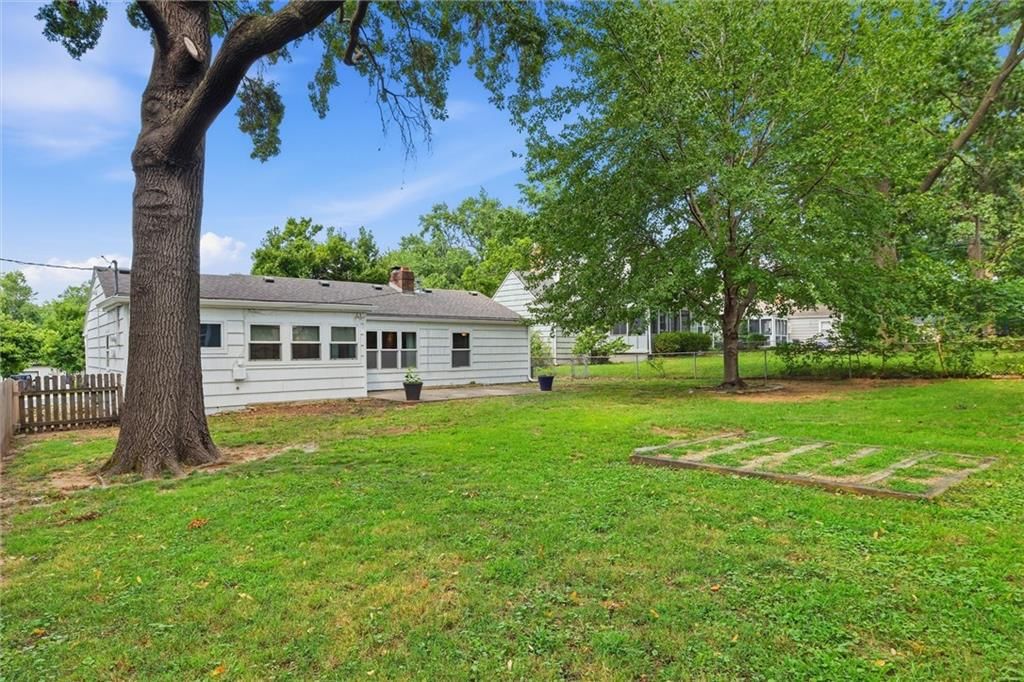 7420 CHEROKEE Drive — photo 35