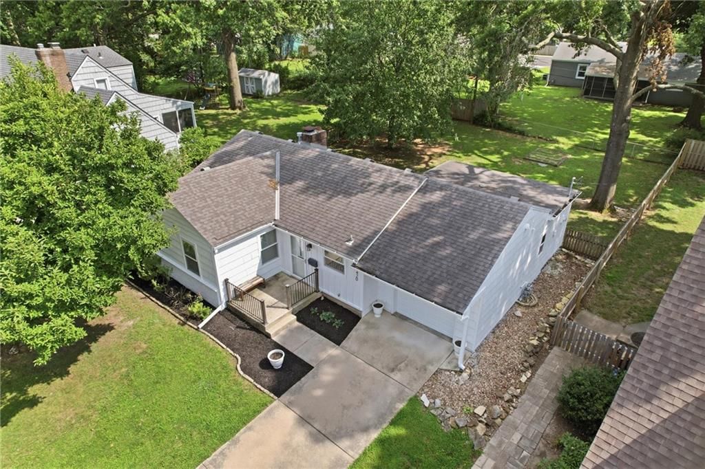 7420 CHEROKEE Drive — photo 36