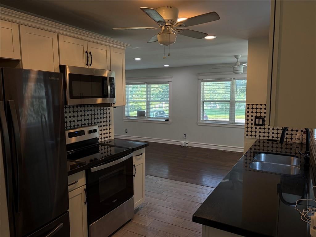 1146 E 67th Street — photo 13