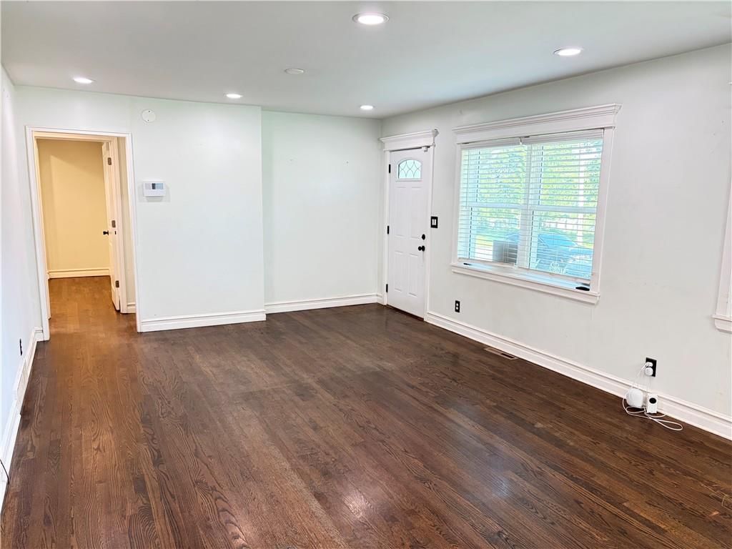 1146 E 67th Street — photo 18