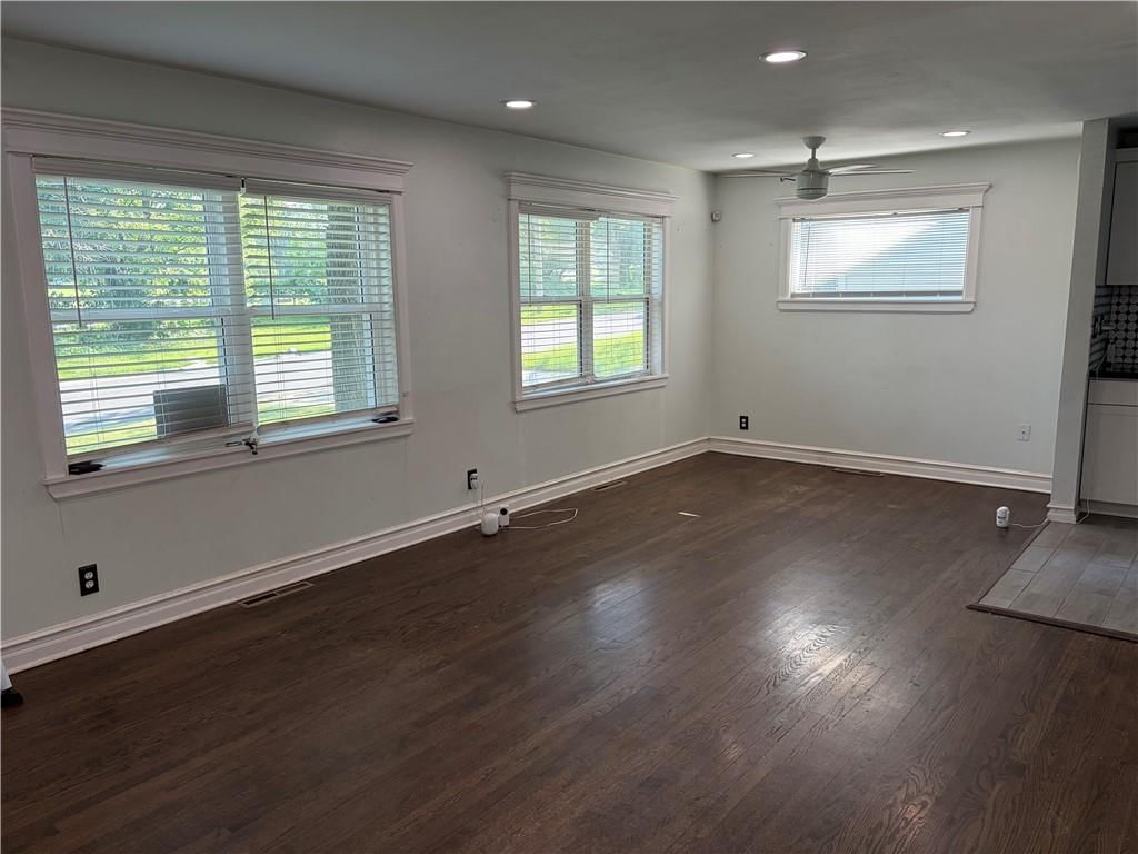 1146 E 67th Street — photo 19