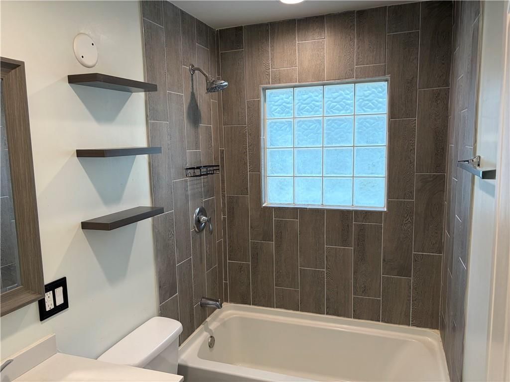 1146 E 67th Street — photo 28