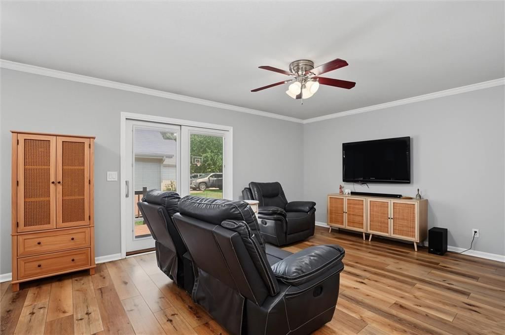 4212 Saddlehorn Drive — photo 17