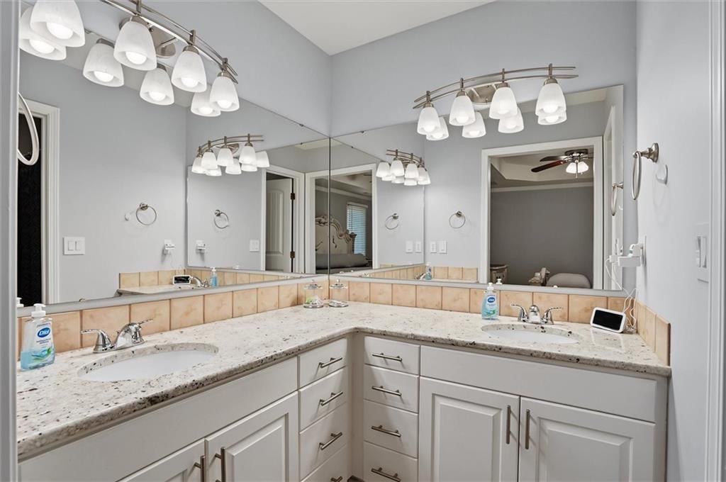4212 Saddlehorn Drive — photo 27