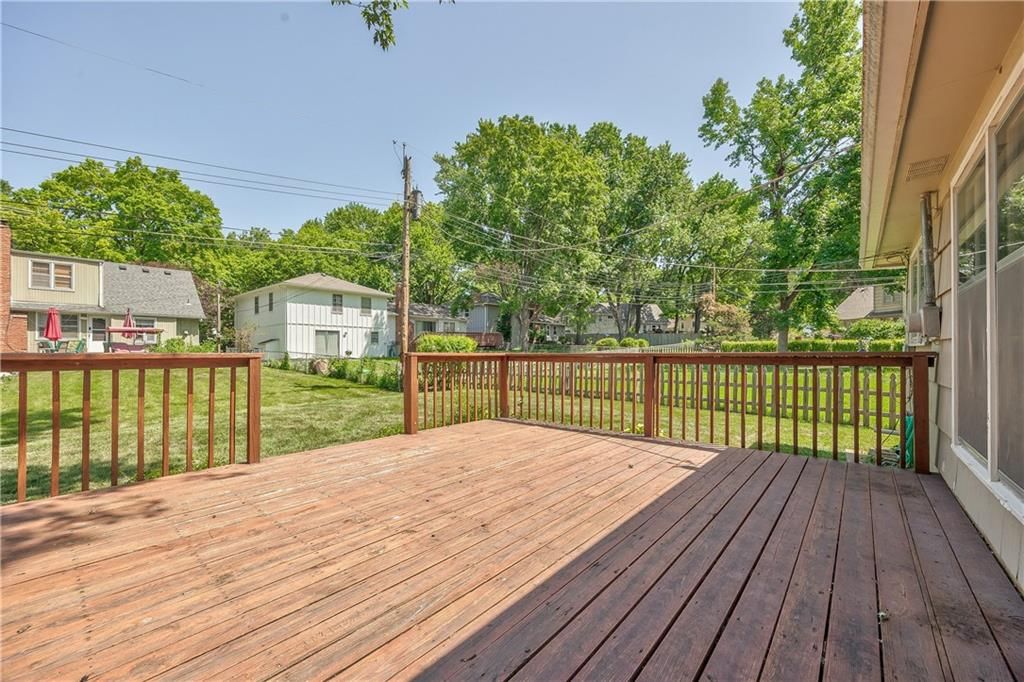 9610 W 97th Street — photo 27