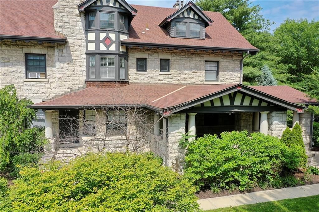 633 E Armour Boulevard — photo 4