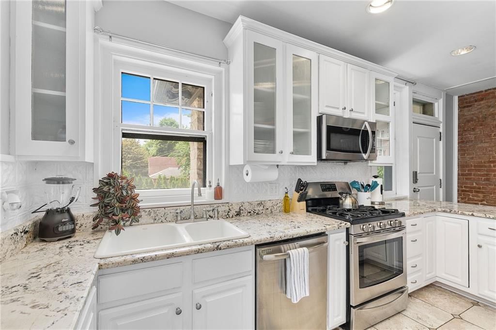 633 E Armour Boulevard — photo 27