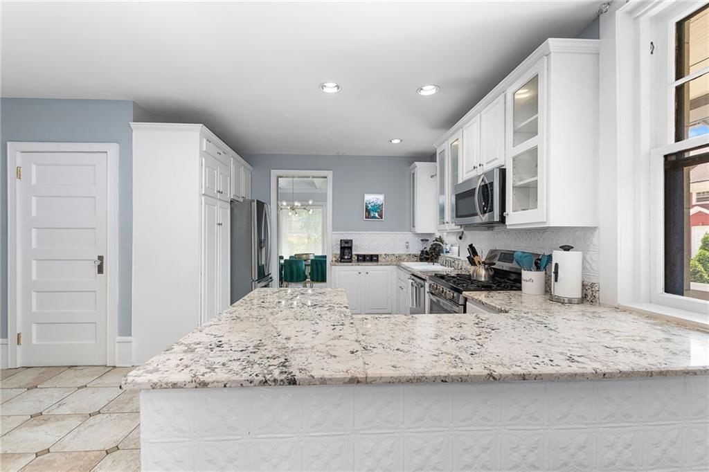 633 E Armour Boulevard — photo 28