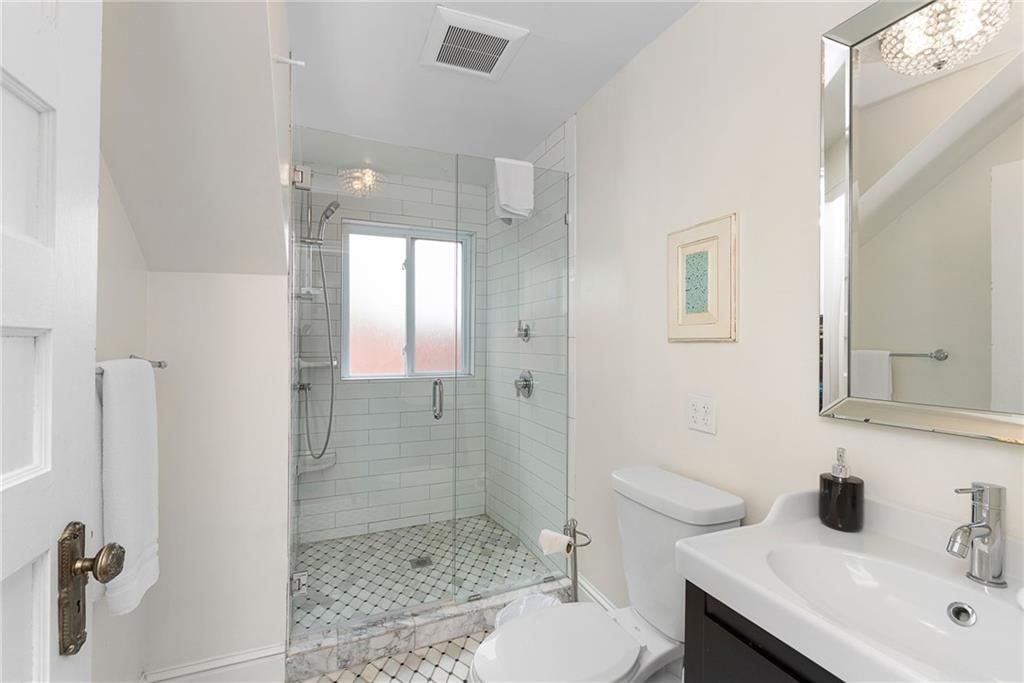 633 E Armour Boulevard — photo 45