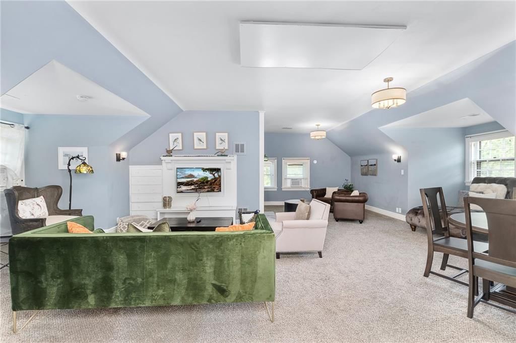 633 E Armour Boulevard — photo 47