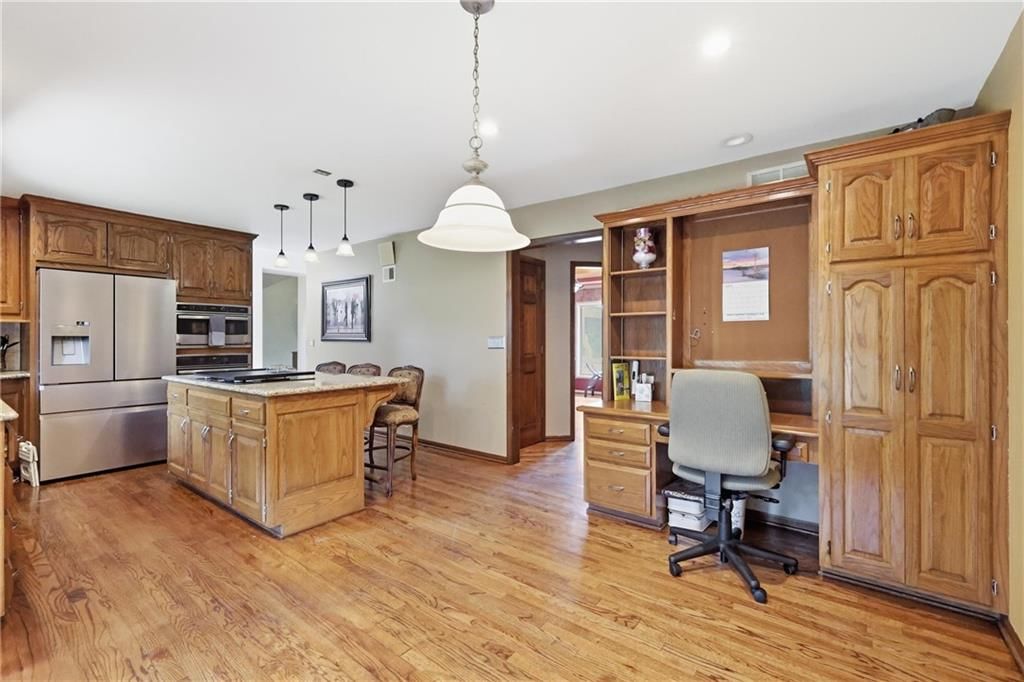 10 The Woodlands — photo 15