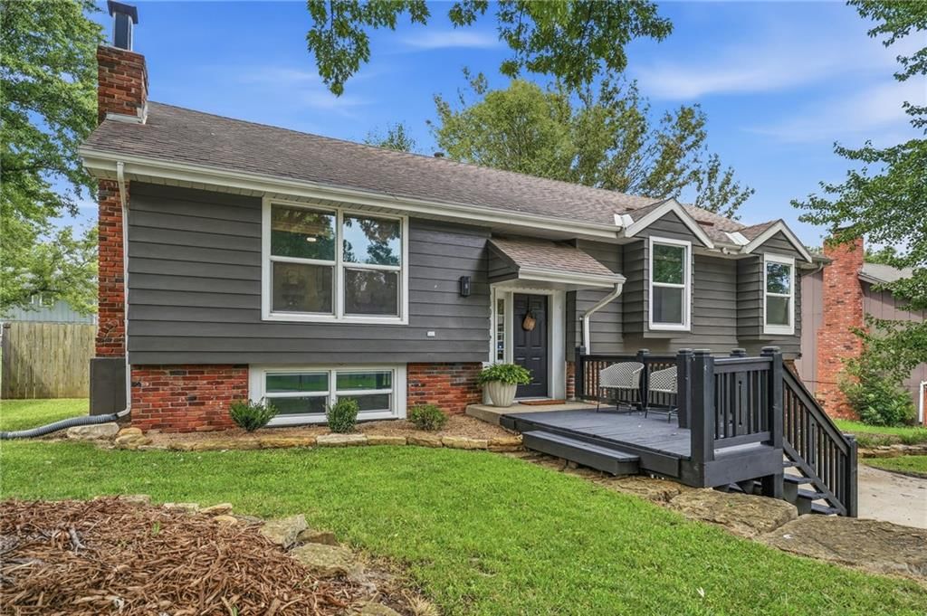604 E Northview Street — photo 30