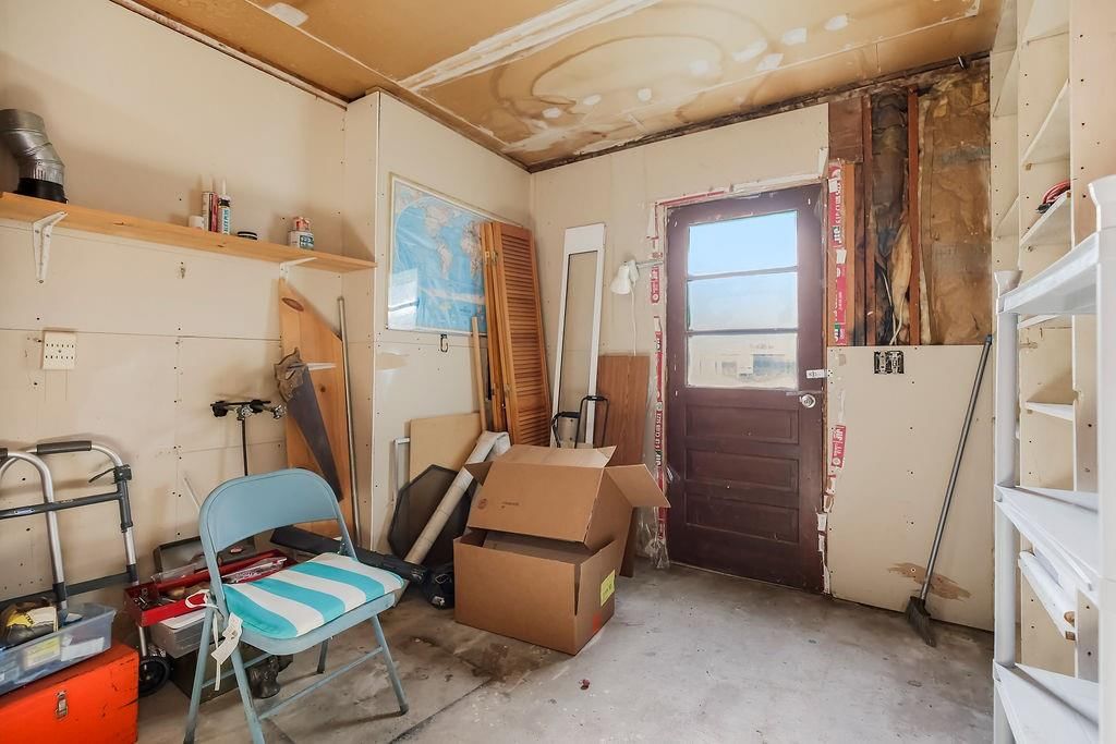 11421 W 69th Street — photo 16