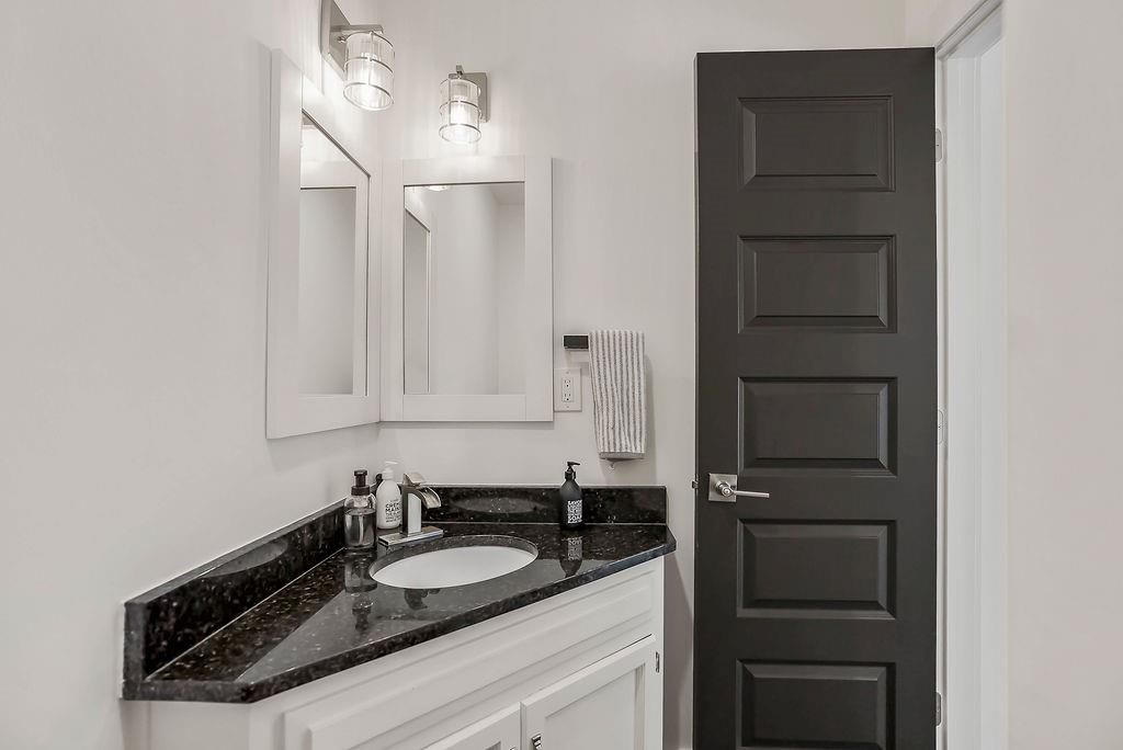 14730 S Locust Street — photo 16