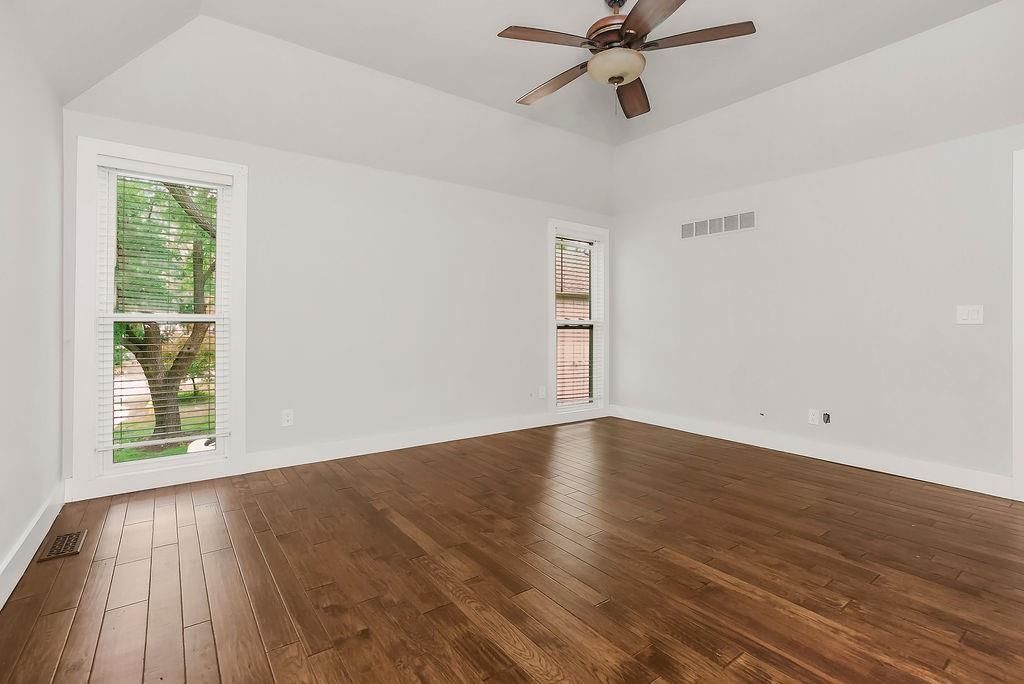 14730 S Locust Street — photo 18