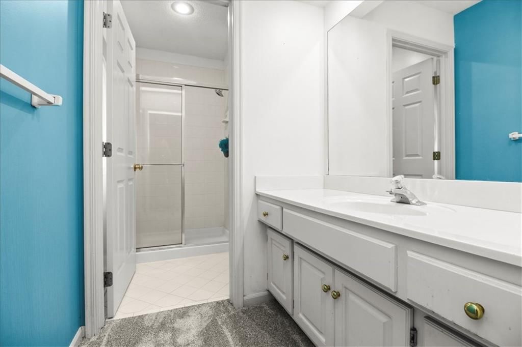 713 NE DICK HOWSER Court — photo 22