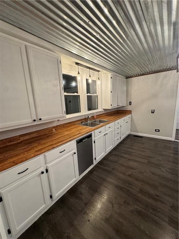 1612 N Elm Street — photo 5