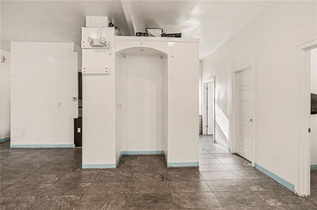 11303 E Truman Road — photo 9