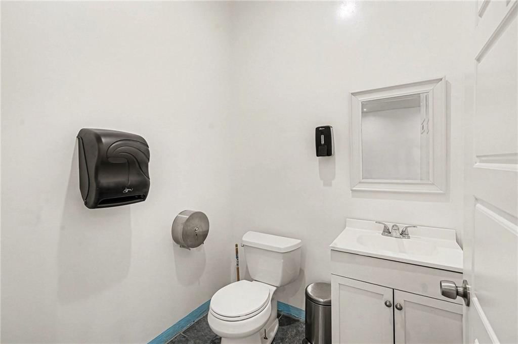 11303 E Truman Road — photo 11