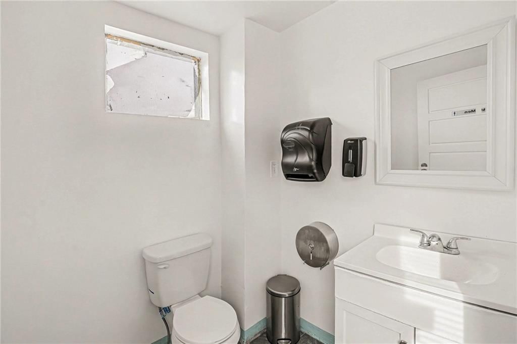 11303 E Truman Road — photo 12