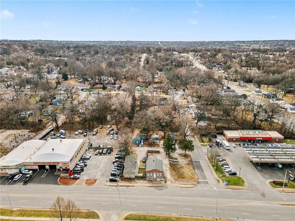 11303 E Truman Road — photo 29