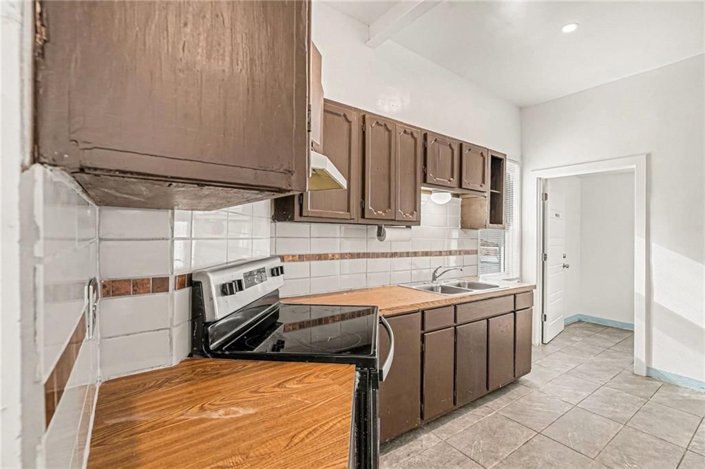 11303 E Truman Road — photo 36