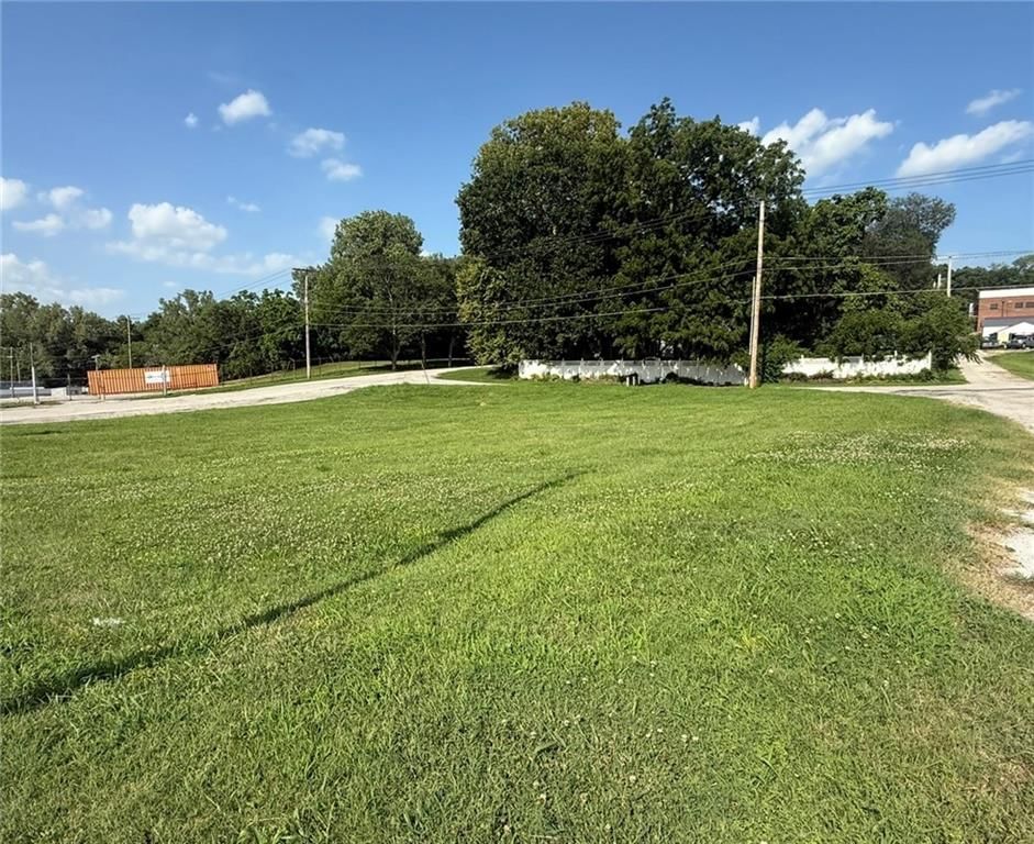 711 Sterling Avenue — photo 1