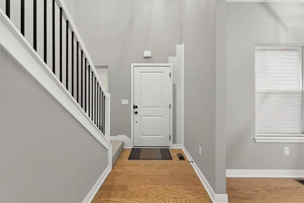 2708 SW 12th Street — photo 3